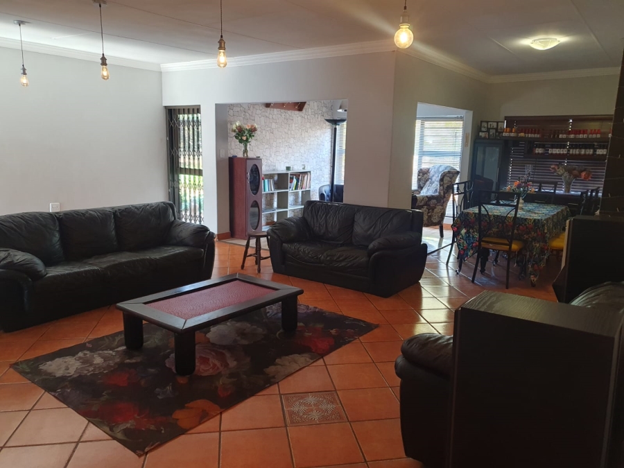 4 Bedroom Property for Sale in Parys Free State